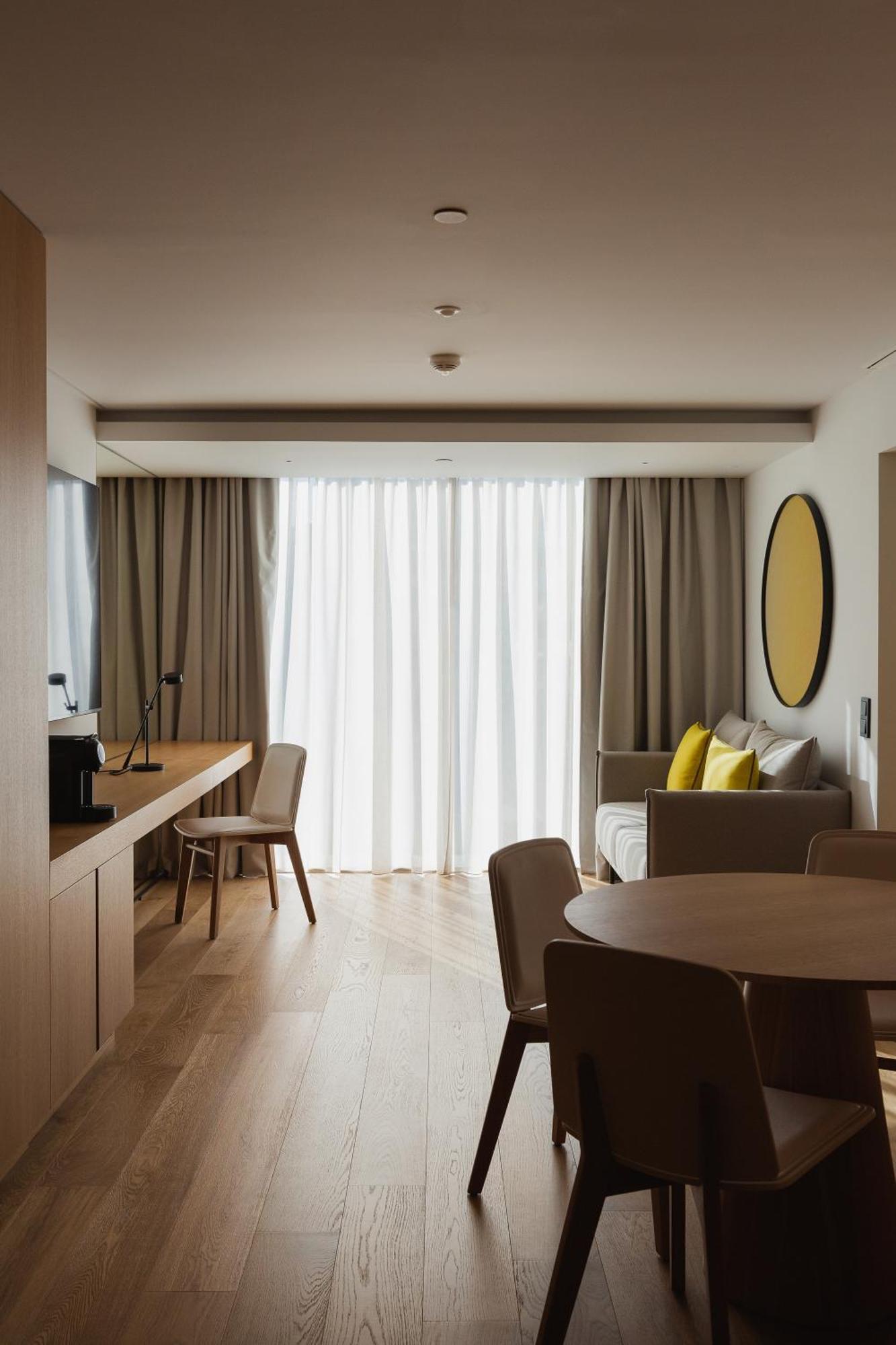 Lumen Hotel & The Lisbon Light Show الغرفة الصورة